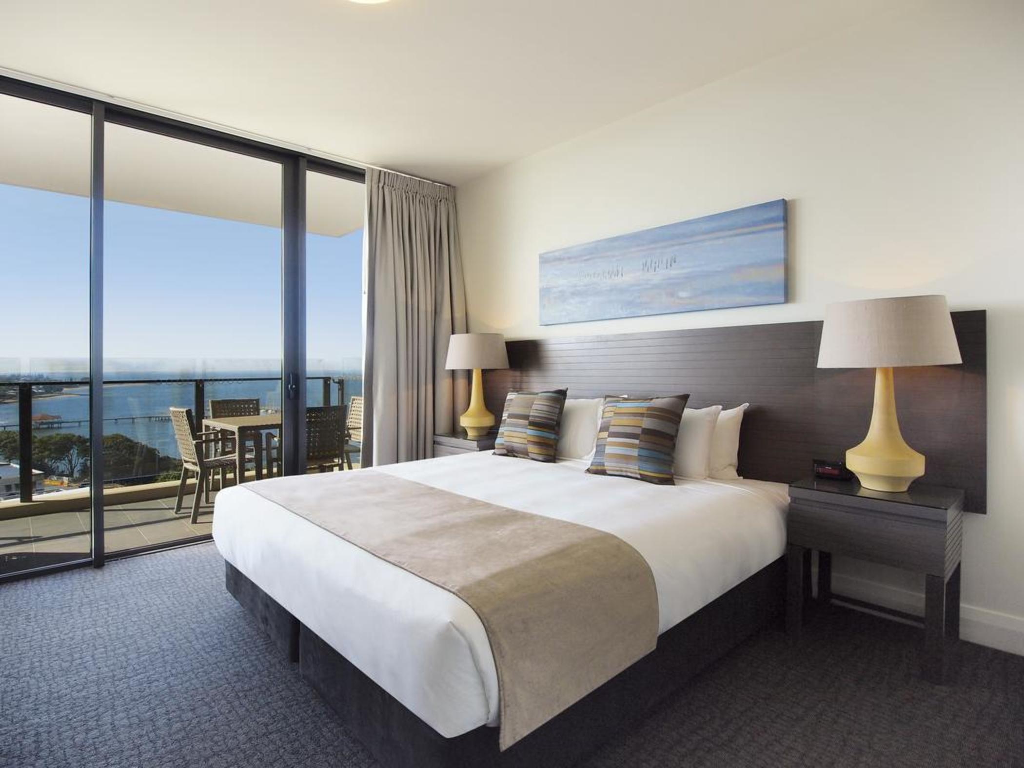 Oaks Redcliffe Mon Komo Suites Exterior foto
