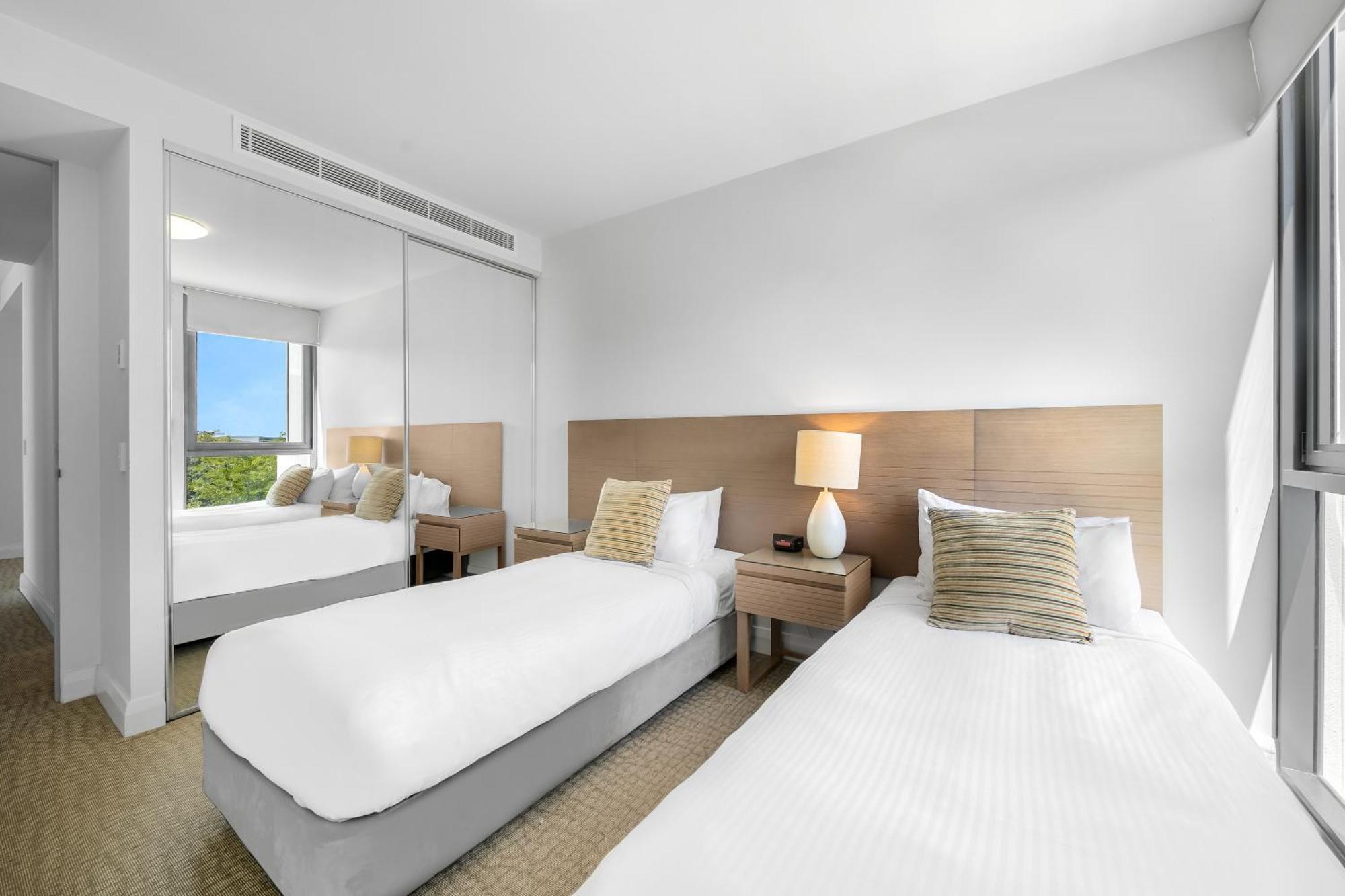 Oaks Redcliffe Mon Komo Suites Exterior foto